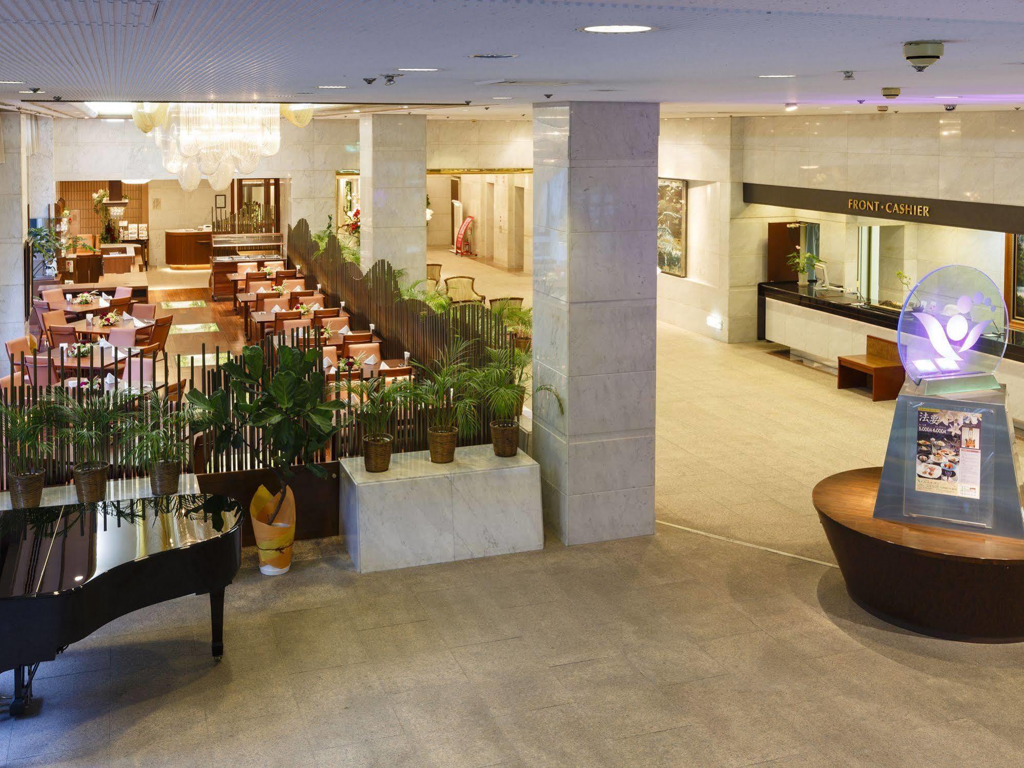 Hotel Pearl Garden Такамацу Екстериор снимка